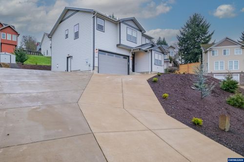 240 North Ave, Brownsville, OR, 97327-2148 | Card Image