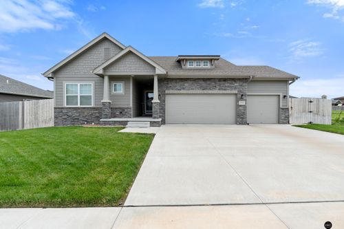 7915 Maxine Dr, Lincoln, NE, 68516-5360 | Card Image