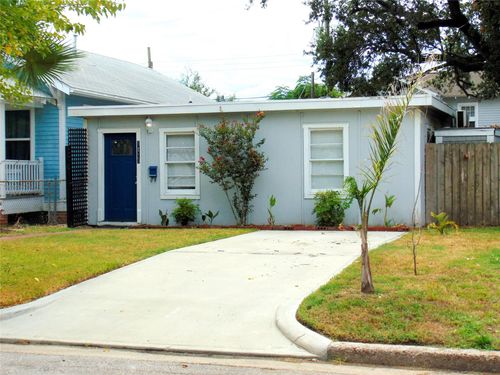 front-5113 Avenue O 1/2, Galveston, TX, 77551-4858 | Card Image