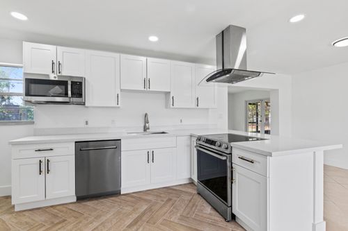 106 Nw Curtis St, Port St Lucie, FL, 34983-1629 | Card Image