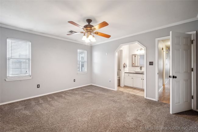 2922 S Main St, House other with 3 bedrooms, 2 bathrooms and null parking in Sapulpa OK | Image 12
