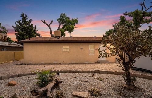 2016 Nancy St Sw, Albuquerque, NM, 87105-4529 | Card Image
