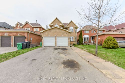 18 Drinkwater Rd, Brampton, ON, L6Y4T6 | Card Image