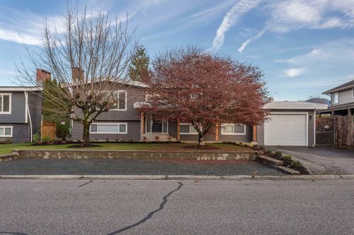 9966 Merritt Dr, Chilliwack, BC, V2P7B7 | Card Image