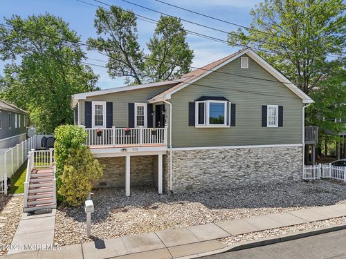 512 Central Ave, Union Beach, NJ, 07735-3102 | Card Image