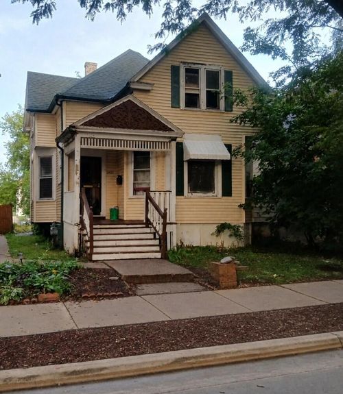 3022 N 6th Street, Milwaukee, WI, 53212 | Card Image