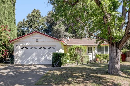 6401 Westbrook Dr, Citrus Heights, CA, 95621-4833 | Card Image