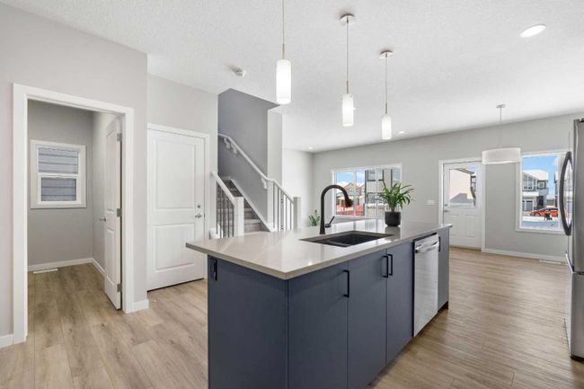 146 Magnolia Way Se, Home with 7 bedrooms, 4 bathrooms and 4 parking in Calgary AB | Image 36