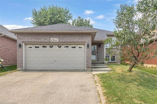4 Dowden Ave, Brantford, ON, N3T6N5 | Card Image