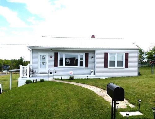855 Goolsby St, Marion, VA, 24354-1707 | Card Image