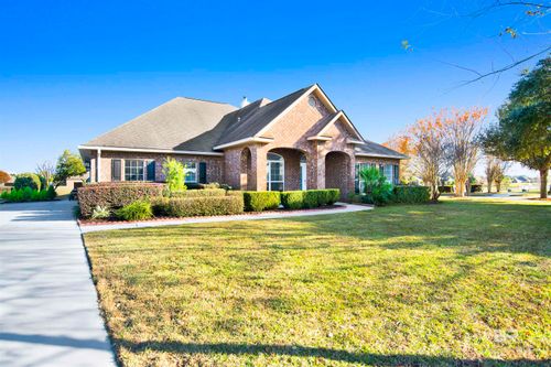 4240 Augusta Dr, Gulf Shores, AL, 36542-5774 | Card Image