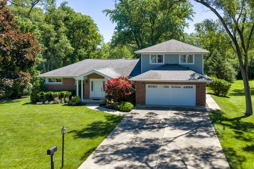 249 Spruce Rd, Northbrook, IL, 60062-1220 | Card Image