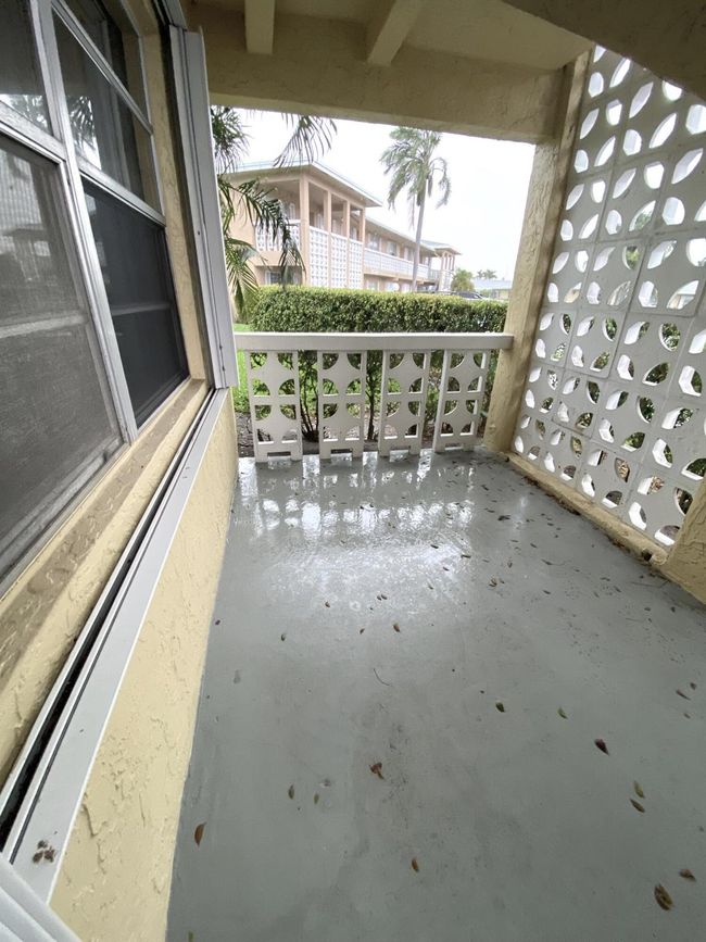 APT-104 - 1111 Lemon Tree Ter, Condo with 2 bedrooms, 2 bathrooms and null parking in Delray Beach FL | Image 34