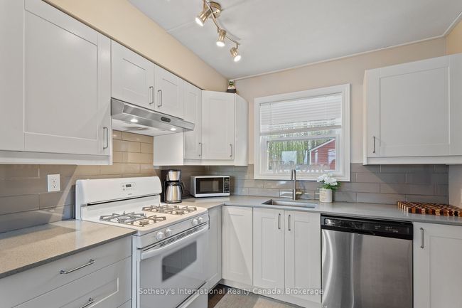 1658 Peninsula Point Rd, House other with 3 bedrooms, 2 bathrooms and 10 parking in Severn Bridge ON | Image 8