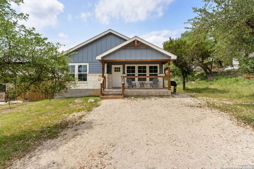 2319 Westview Dr, Canyon Lake, TX, 78133-4445 | Card Image