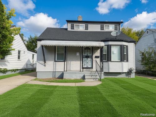16069 Liberal St, Detroit, MI, 48205-2018 | Card Image