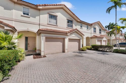 2581 Riverside Drive, Coral Springs, FL, 33065 | Card Image
