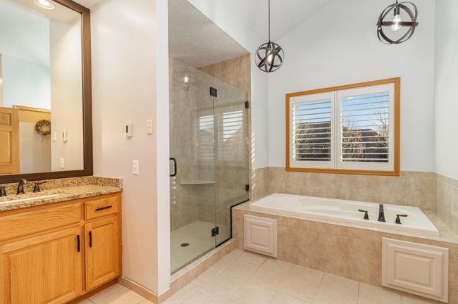 Primary bath | Image 21