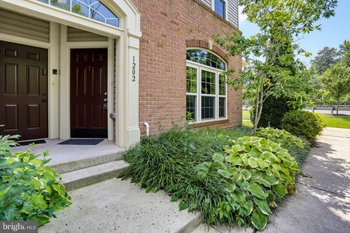 1202 Chadwell Ct, ODENTON, MD, 21113-1360 | Card Image