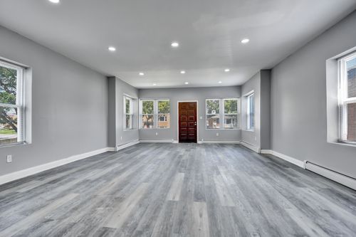 7409 W 63rd Pl, Summit, IL, 60501-1805 | Card Image