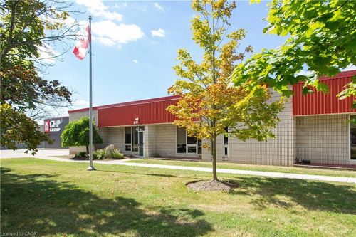 271 Massey Rd, Guelph, ON, N1K1B2 | Card Image