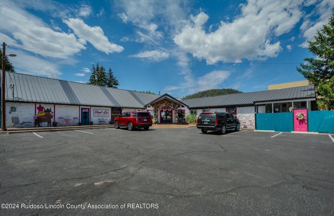 131 El Paso Rd, Home with 0 bedrooms, 4 bathrooms and null parking in Ruidoso NM | Image 88