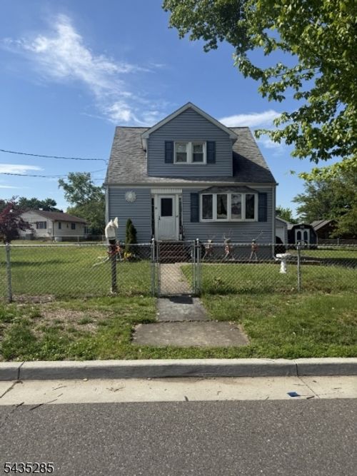 30 Murray Ave, Piscataway, NJ, 08854-3255 | Card Image
