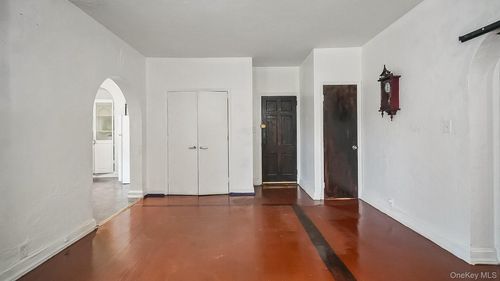 2f-252 S 10th Ave, Mount Vernon, NY, 10550-3746 | Card Image