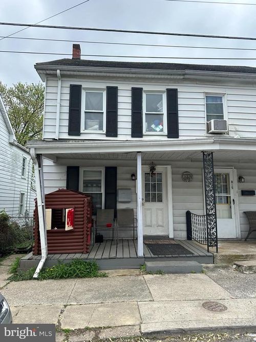 813 Dale St, HAGERSTOWN, MD, 21740-5320 | Card Image