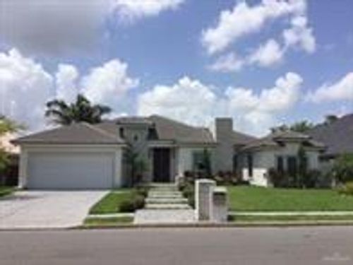 5017 Quince Ave, McAllen, TX, 78501-8185 | Card Image