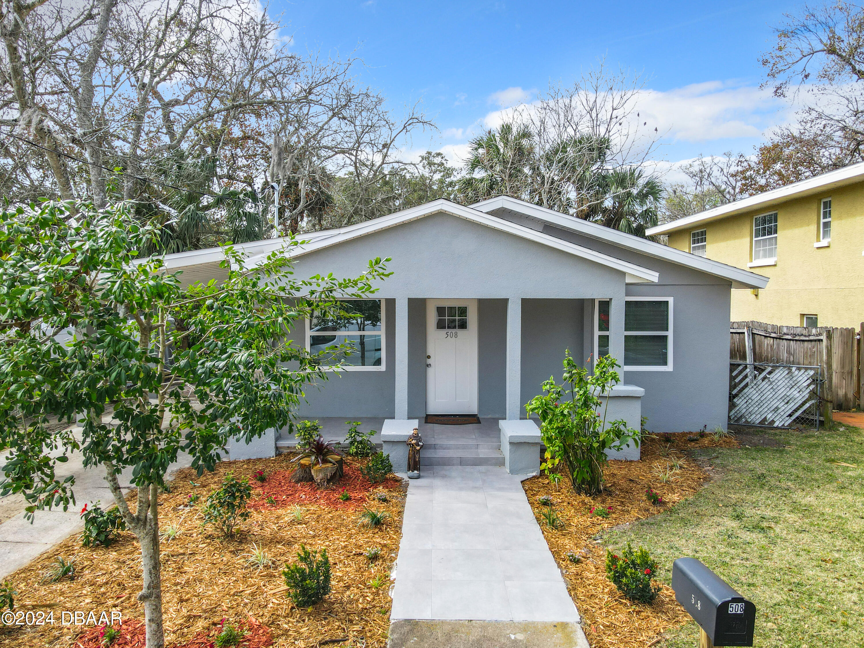Model St, Daytona Beach, FL 32114