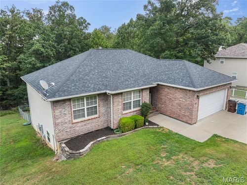 207 Mayfair Dr, Camdenton, MO, 65020-2467 | Card Image