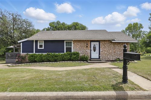 2000 Macie Ave, Fort Worth, TX, 76106 | Card Image