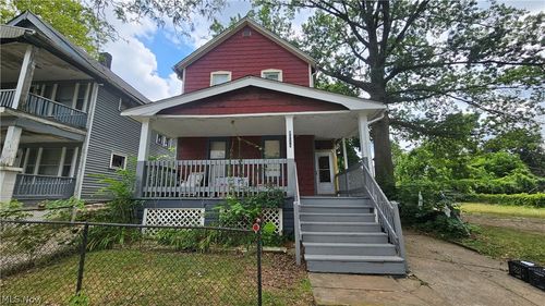 9016 Harris Ave, Cleveland, OH, 44104-5135 | Card Image