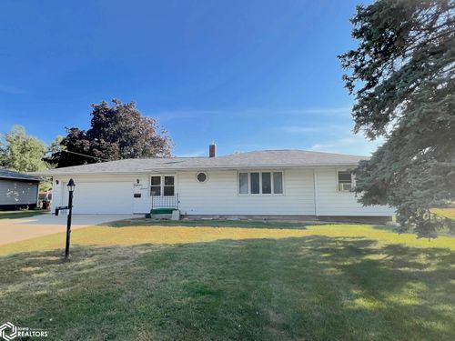 1816 9th Ave, Grinnell, IA, 50112-1533 | Card Image