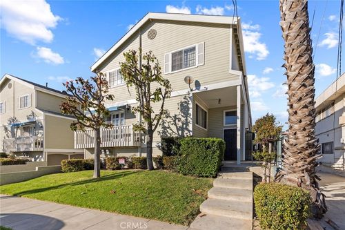 523 Manchester, Inglewood, CA, 90301 | Card Image