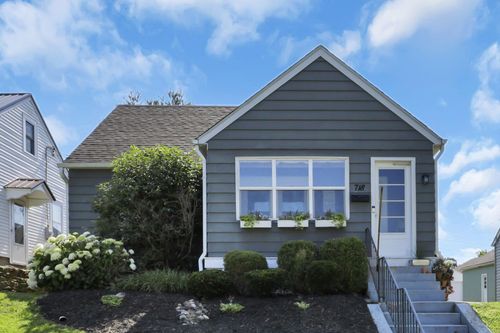 718 Harding Ave, Lancaster, OH, 43130-2759 | Card Image