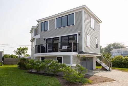 2256 Ocean Blvd, Rye, NH, 03870-2747 | Card Image