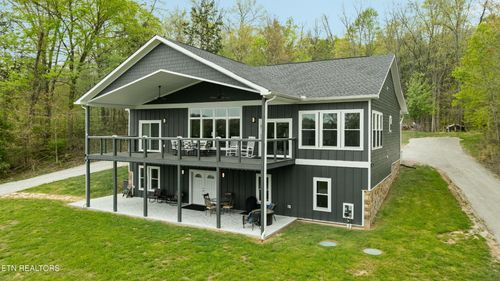 620 E Norris Point Rd, La Follette, TN, 37766-6240 | Card Image