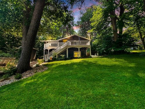 6710 Hopi Rd, Chanhassen, MN, 55317-9427 | Card Image
