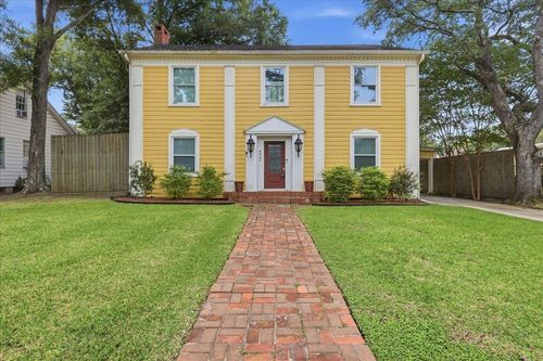 2447 Ashley St, Beaumont, TX, 77702-1332 | Card Image