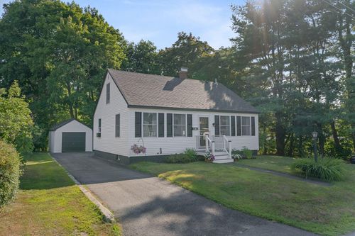 5 Calef St, Saco, ME, 04072-2938 | Card Image