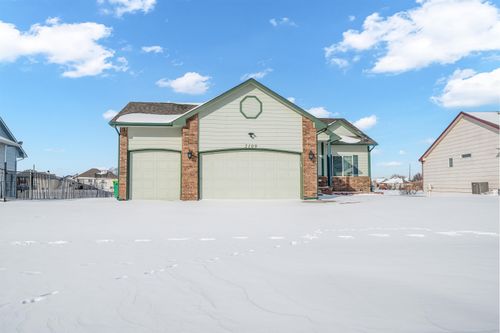 2109 S Cranbrook St, Wichita, KS, 67207-7786 | Card Image