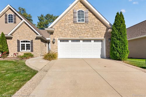 12270 Worthington Ct, Grand Blanc, MI, 48439-2469 | Card Image