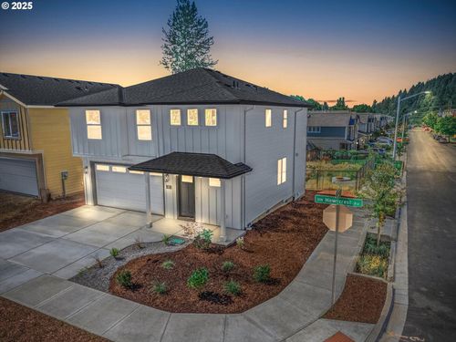 85 Nw Mawrcrest Ave, Gresham, OR, 97030 | Card Image