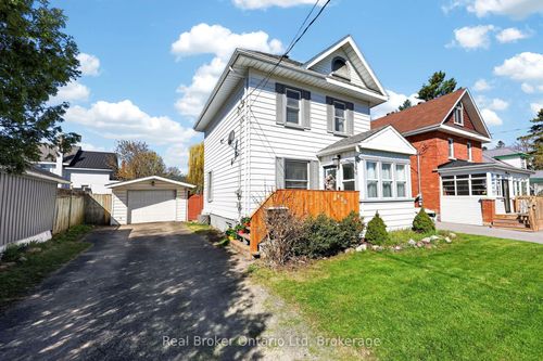 438 Russell St, Midland, ON, L4R3A9 | Card Image