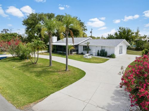 4705 Lemon Bay Dr, Venice, FL, 34293-7722 | Card Image