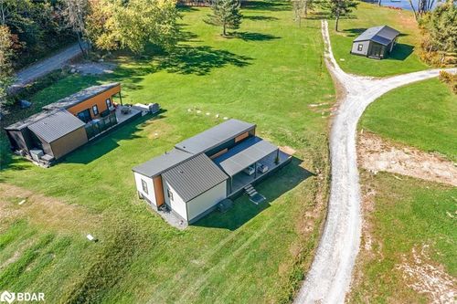 1366 Rosseau Lake Rd 2, Windermere, ON, P0B1J0 | Card Image