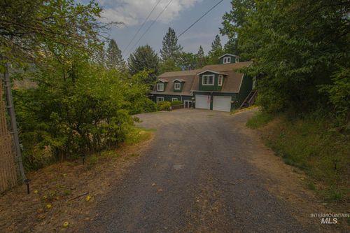 205 S Pine St, Peck, ID, 83545-0080 | Card Image