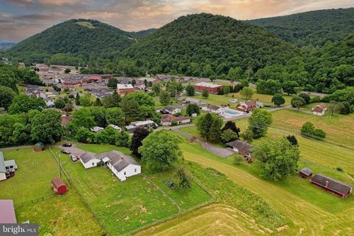 225 S Valley View Ln, KEYSER, WV, 26726-9506 | Card Image